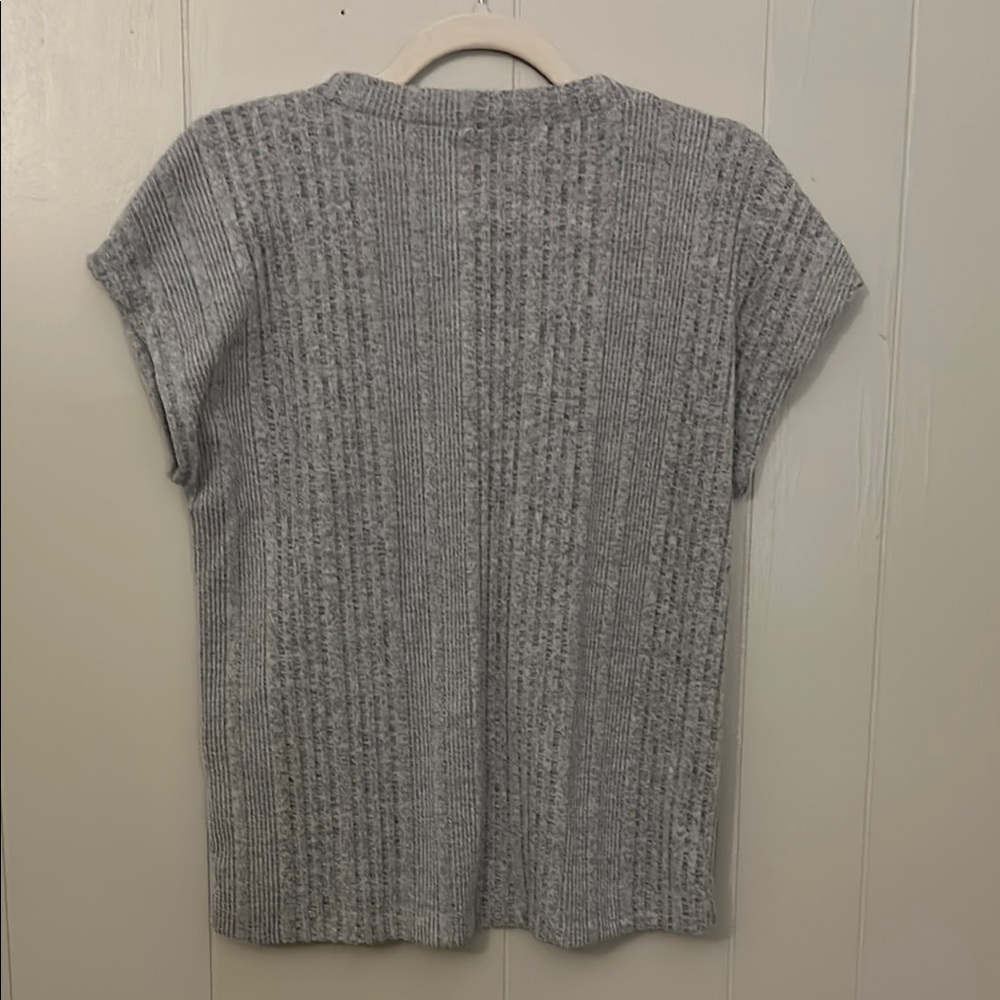 Gray Ribbed Women's Top - Picture 2 of 2
